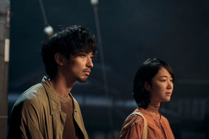 映画『ヴィレッジ』横浜流星 黒木華