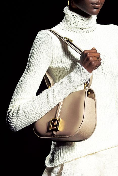 Fendi　フェンディ