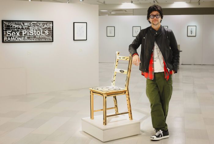 浅野忠信のヒストリーを体感するアート個展が開催 | marie claire