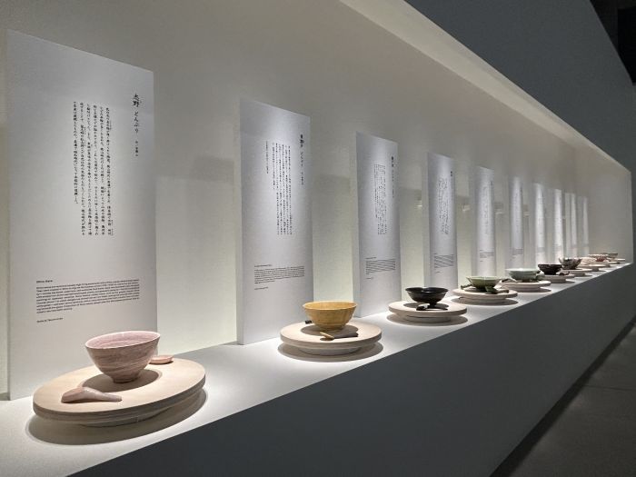 ヒグチユウコから横尾忠則まで アートなラーメンどんぶりを買いに