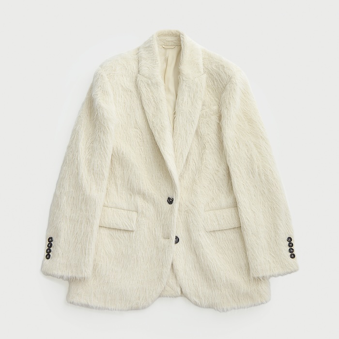 ブルネロ クチネリ「SOUND of CASHMERE – カシミヤの音色」をテーマに